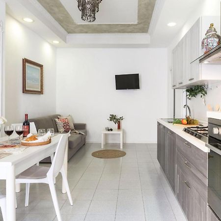 Italian Experience-La Rondine Apartment Porto Recanati Exterior photo